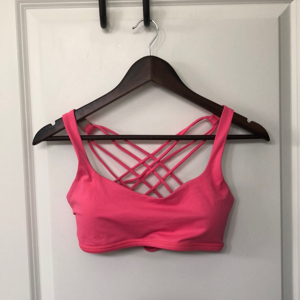 Lululemon Free to Be Bra in pink size 8